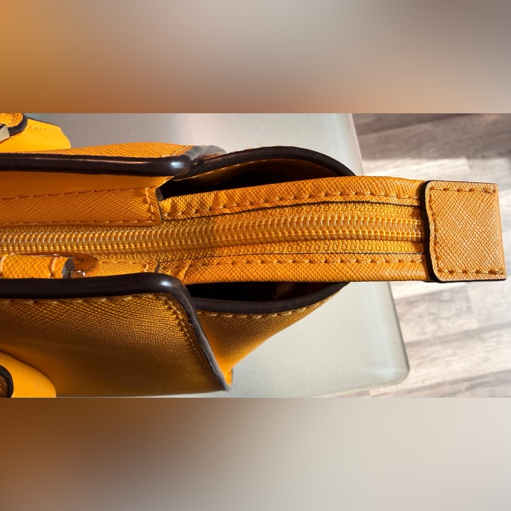 💛 Michael Kors Selma Medium Satchel – Yellow / Saffiano Leather 💛 - Picture 13 of 16